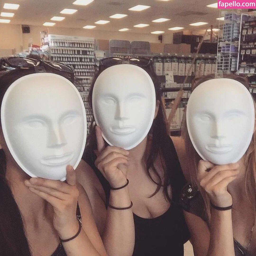 Laura Eldred Onlyfans Photo Gallery 