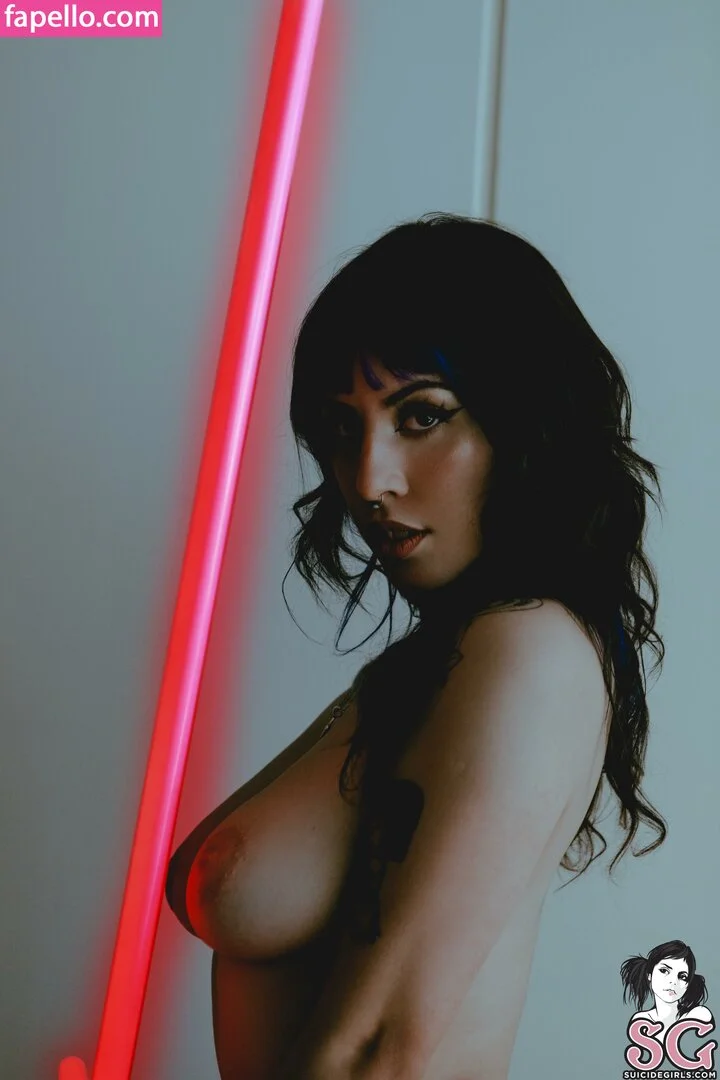 Cisne Onlyfans Photo Gallery 