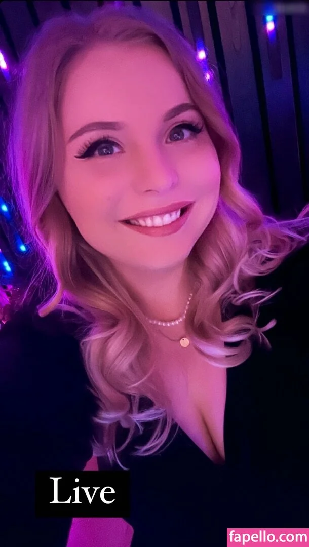 Narilah Onlyfans Photo Gallery 