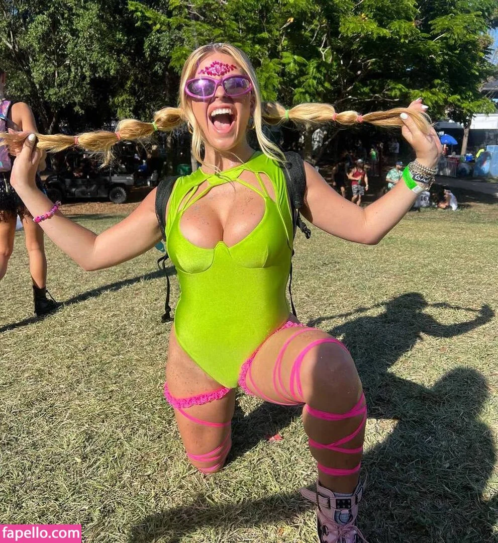 Xandra Pohl Onlyfans Photo Gallery 