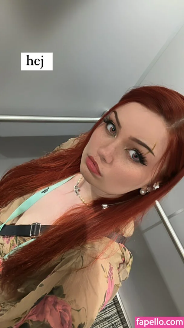 Analag.a Onlyfans Photo Gallery 