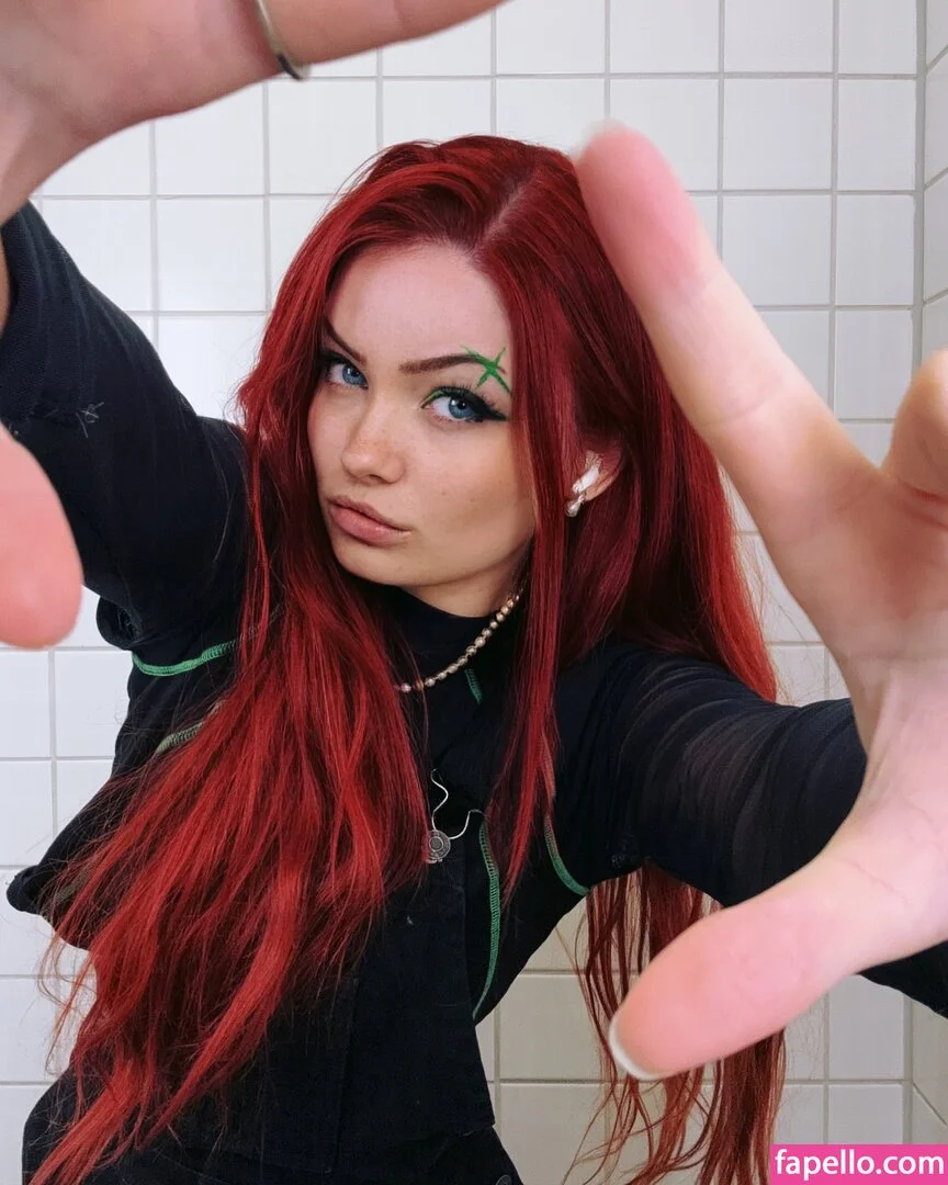 Analag.a Onlyfans Photo Gallery 