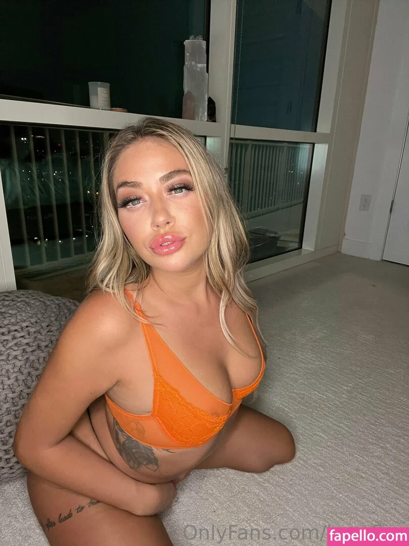 breeflaa Onlyfans Photo Gallery 