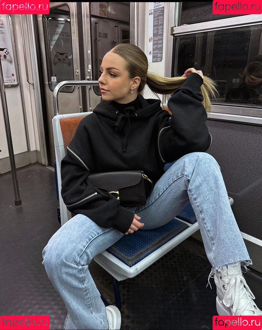 Julia Haller Onlyfans Photo Gallery 