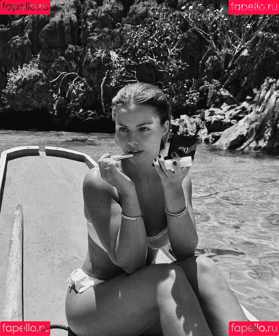 Julia Haller Onlyfans Photo Gallery 