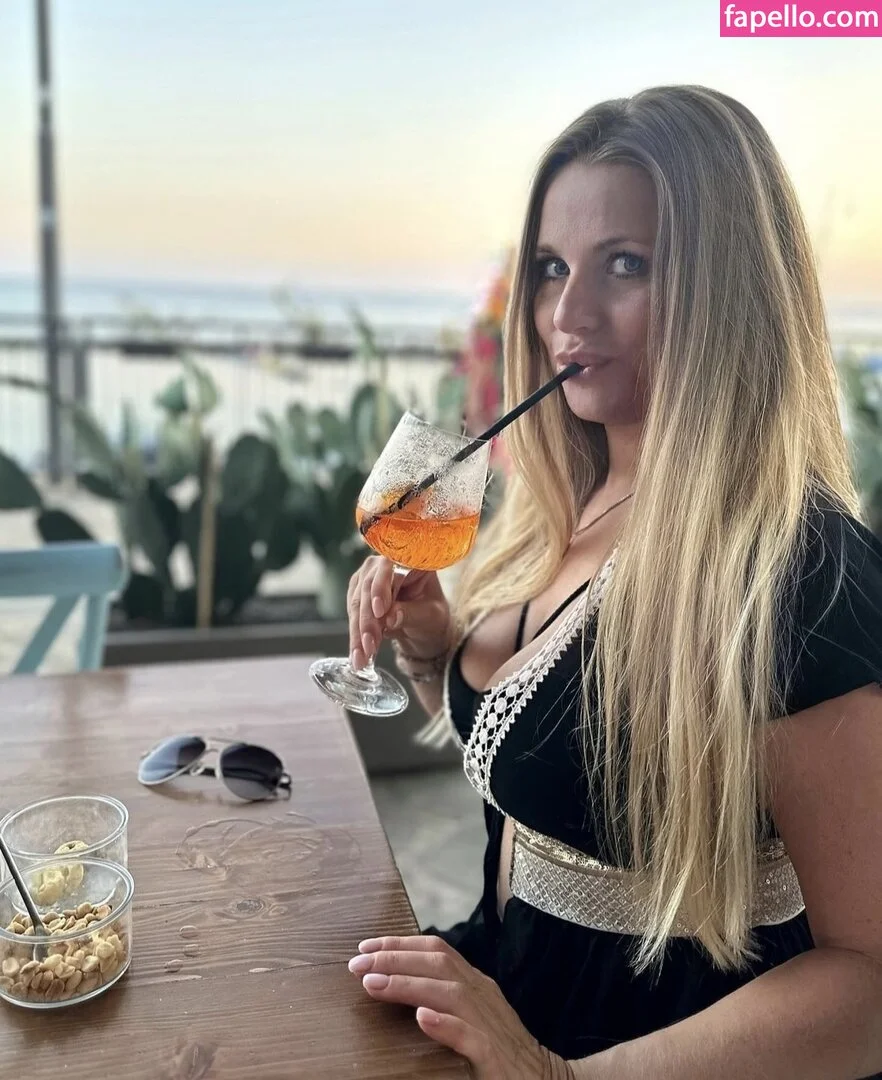 Mascha von Rascha Onlyfans Photo Gallery 