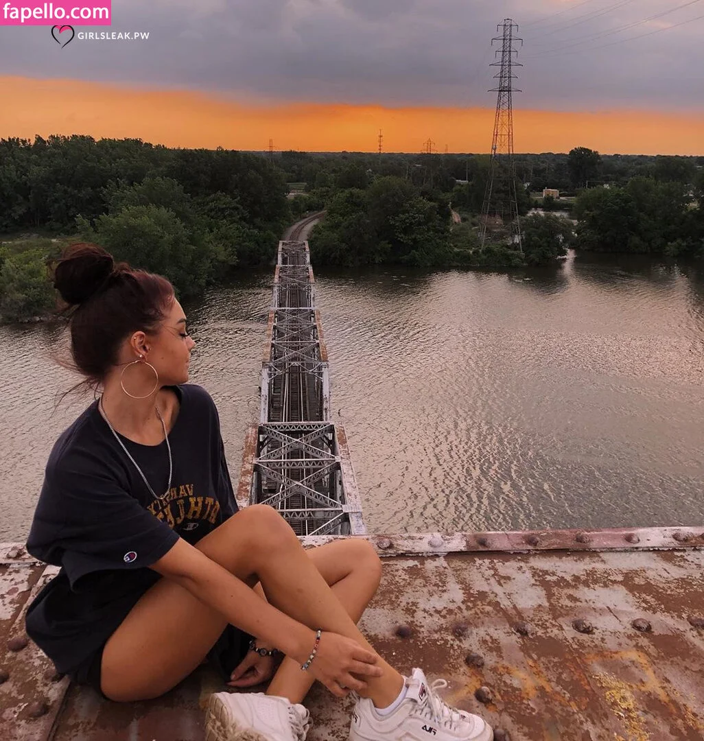 Clare Temerowski Onlyfans Photo Gallery 