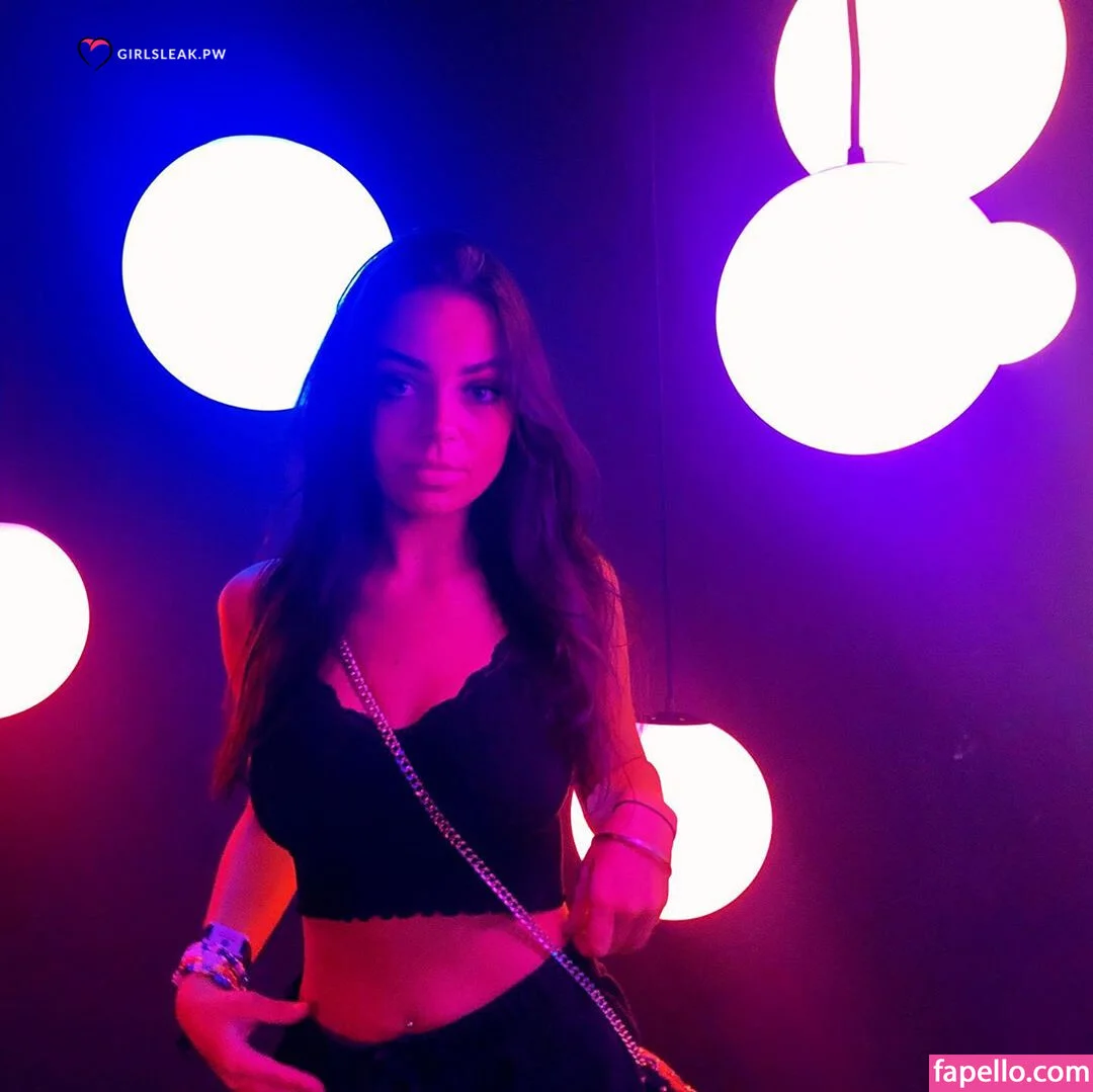 Clare Temerowski Onlyfans Photo Gallery 