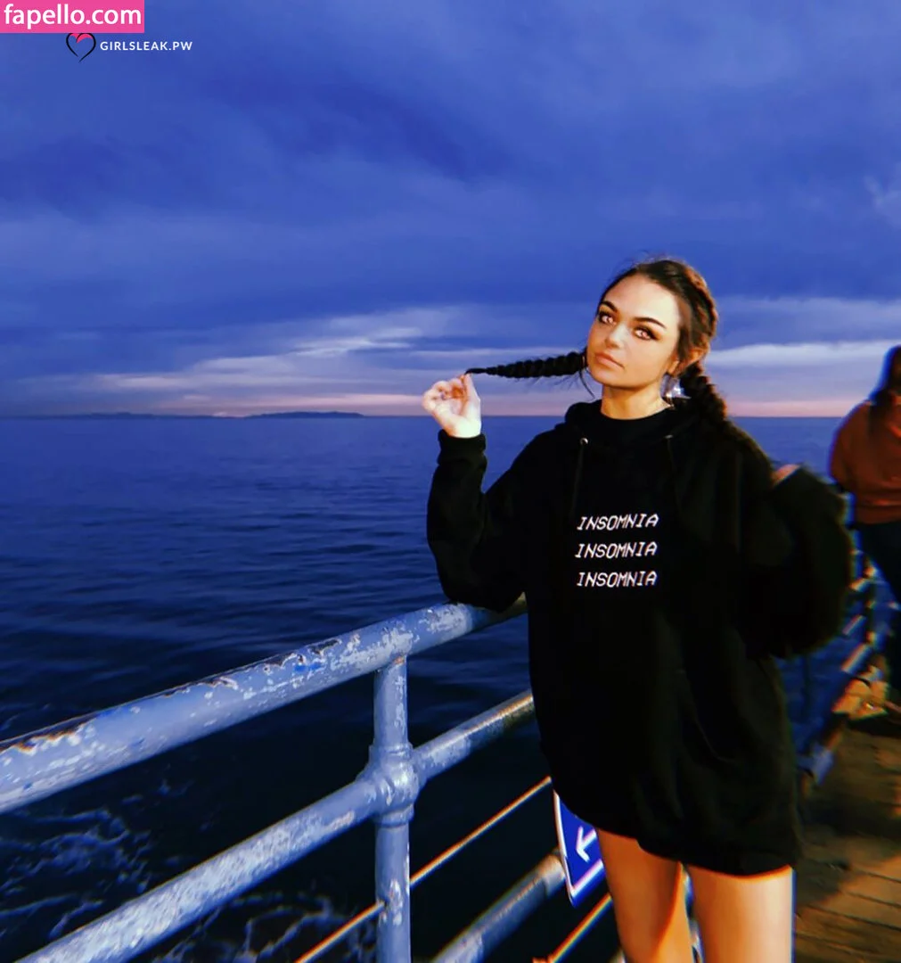 Clare Temerowski Onlyfans Photo Gallery 