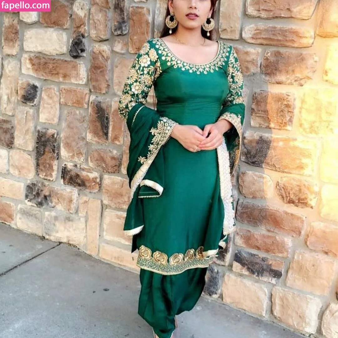 Sukh Bains Onlyfans Photo Gallery 