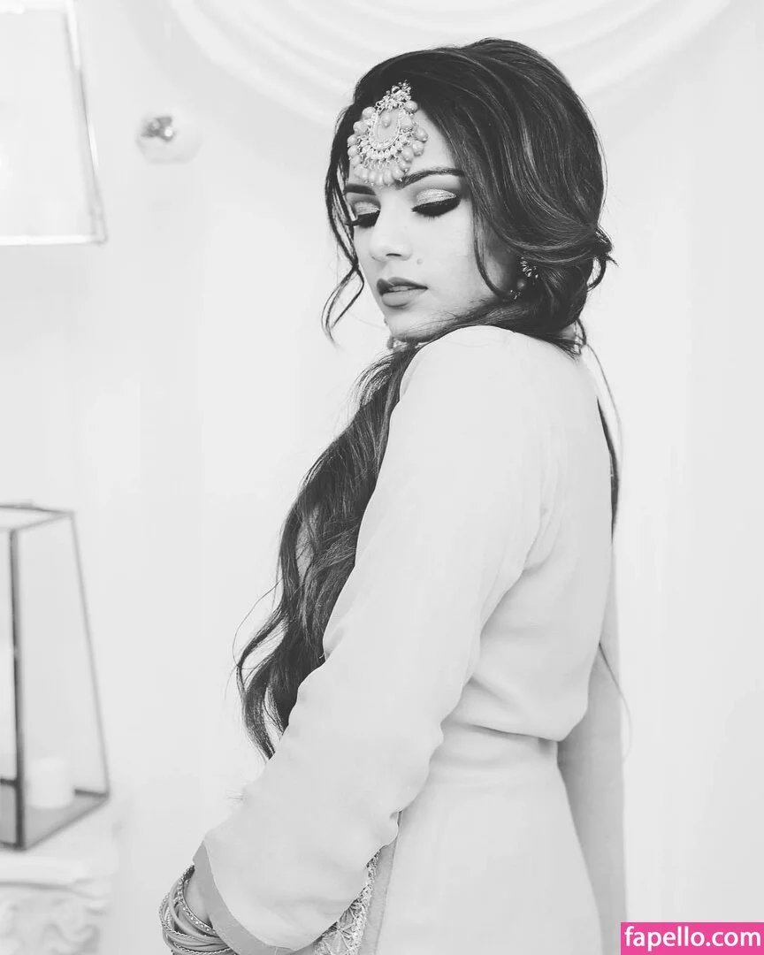 Sukh Bains Onlyfans Photo Gallery 