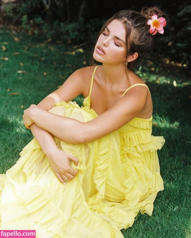 Maisie Kate Young Onlyfans Photo Gallery 