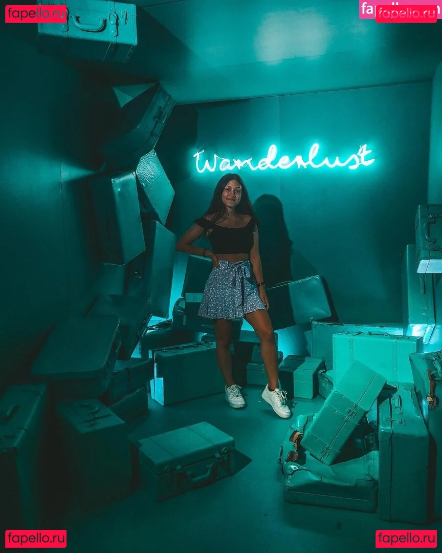 Larush Onlyfans Photo Gallery 