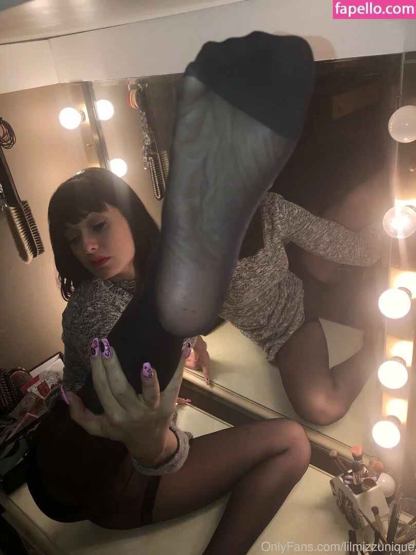 lilmizzunique Onlyfans Photo Gallery 