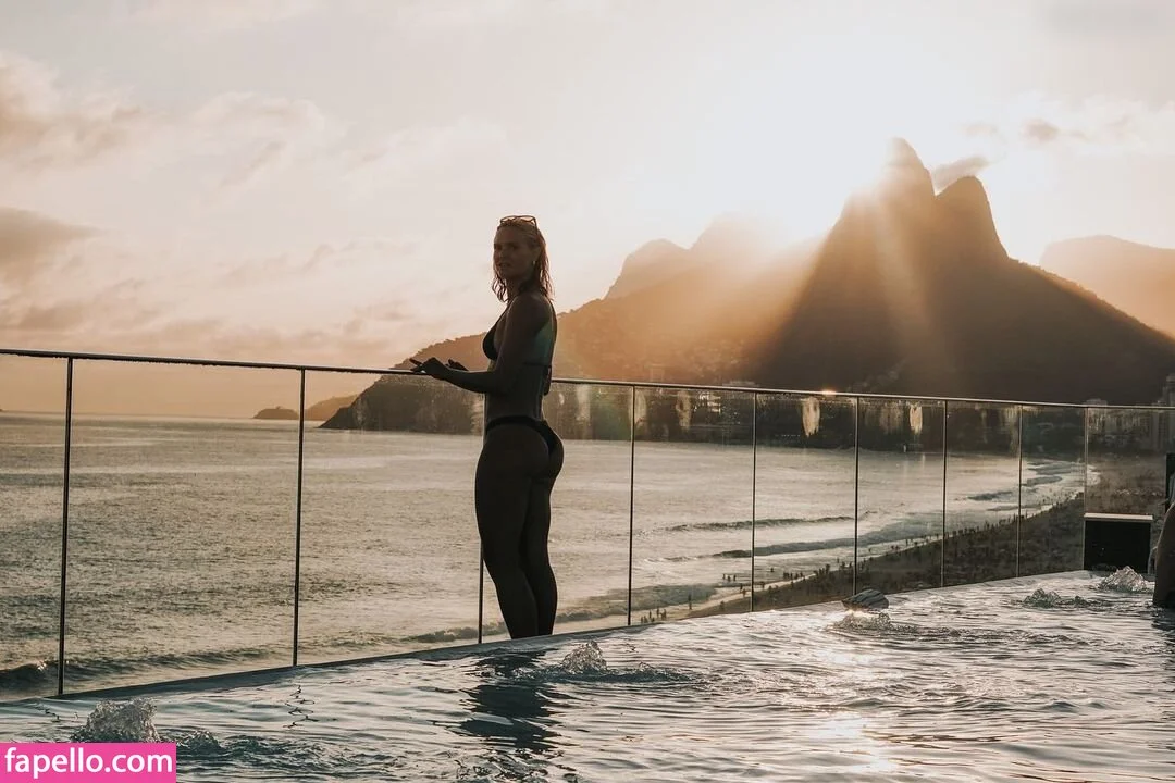 Pia Stutzenstein Onlyfans Photo Gallery 