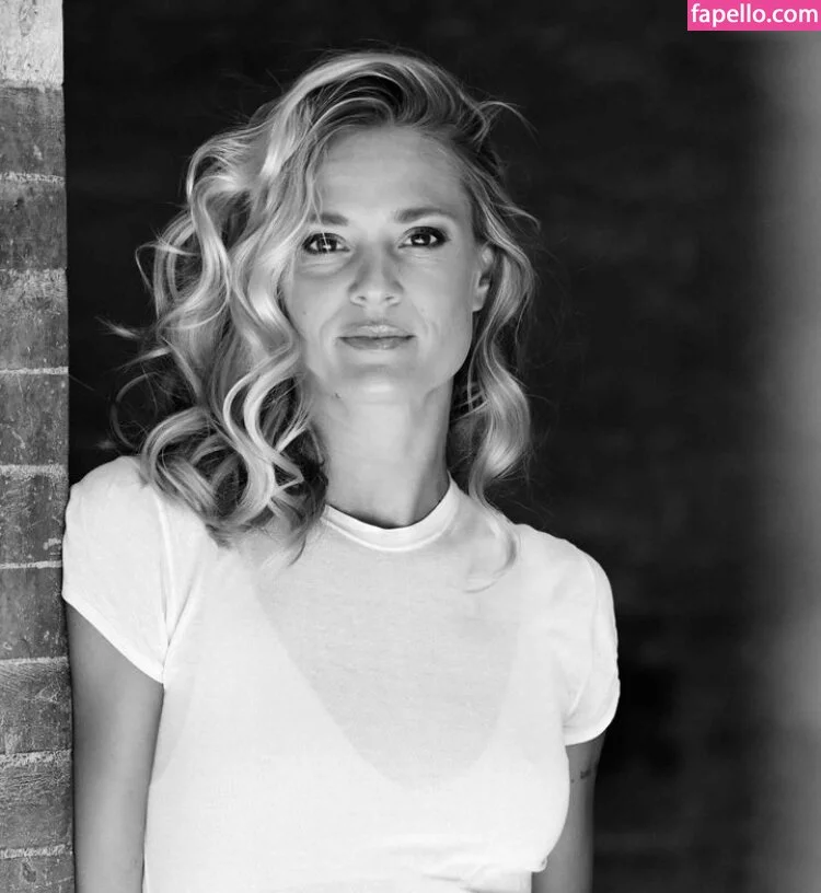 Pia Stutzenstein Onlyfans Photo Gallery 