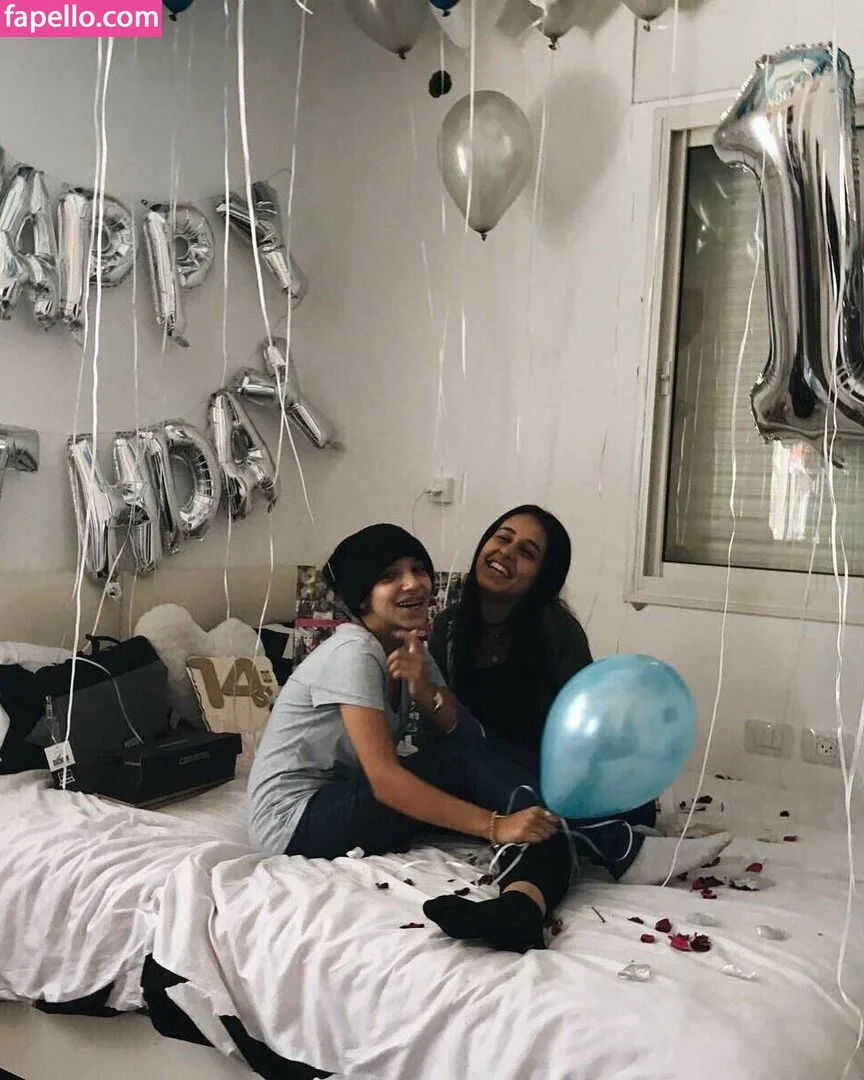 May Cohen Onlyfans Photo Gallery 