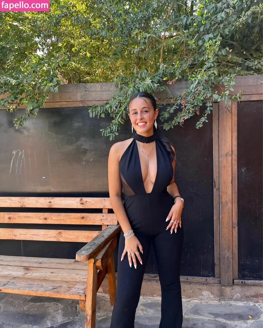 May Cohen Onlyfans Photo Gallery 