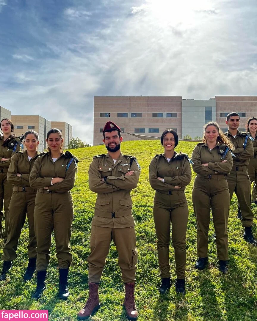 May Cohen Onlyfans Photo Gallery 