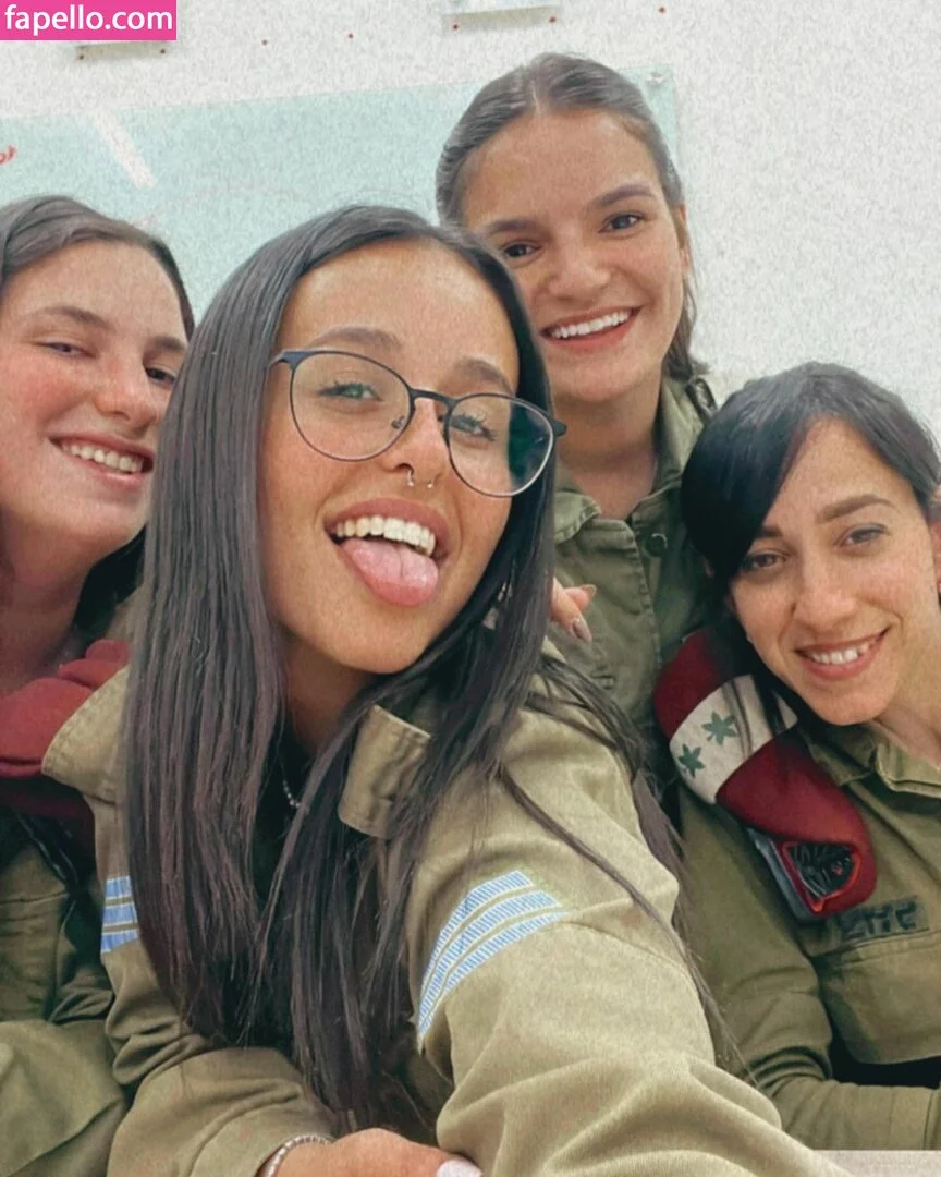 May Cohen Onlyfans Photo Gallery 