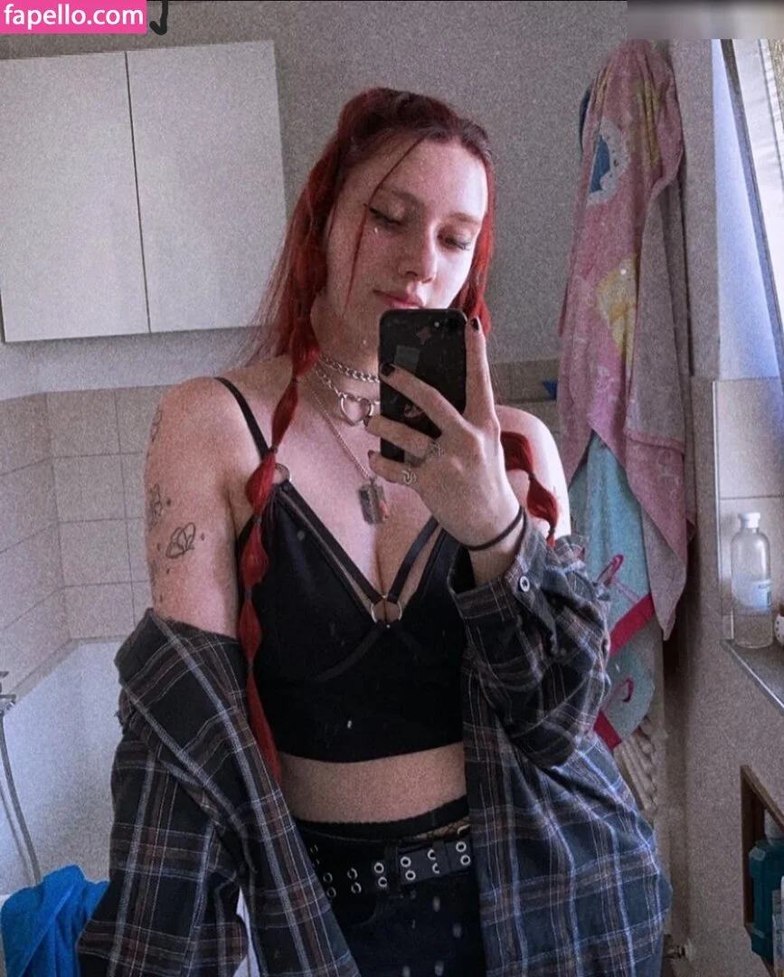 Bellaisa2111 Onlyfans Photo Gallery 