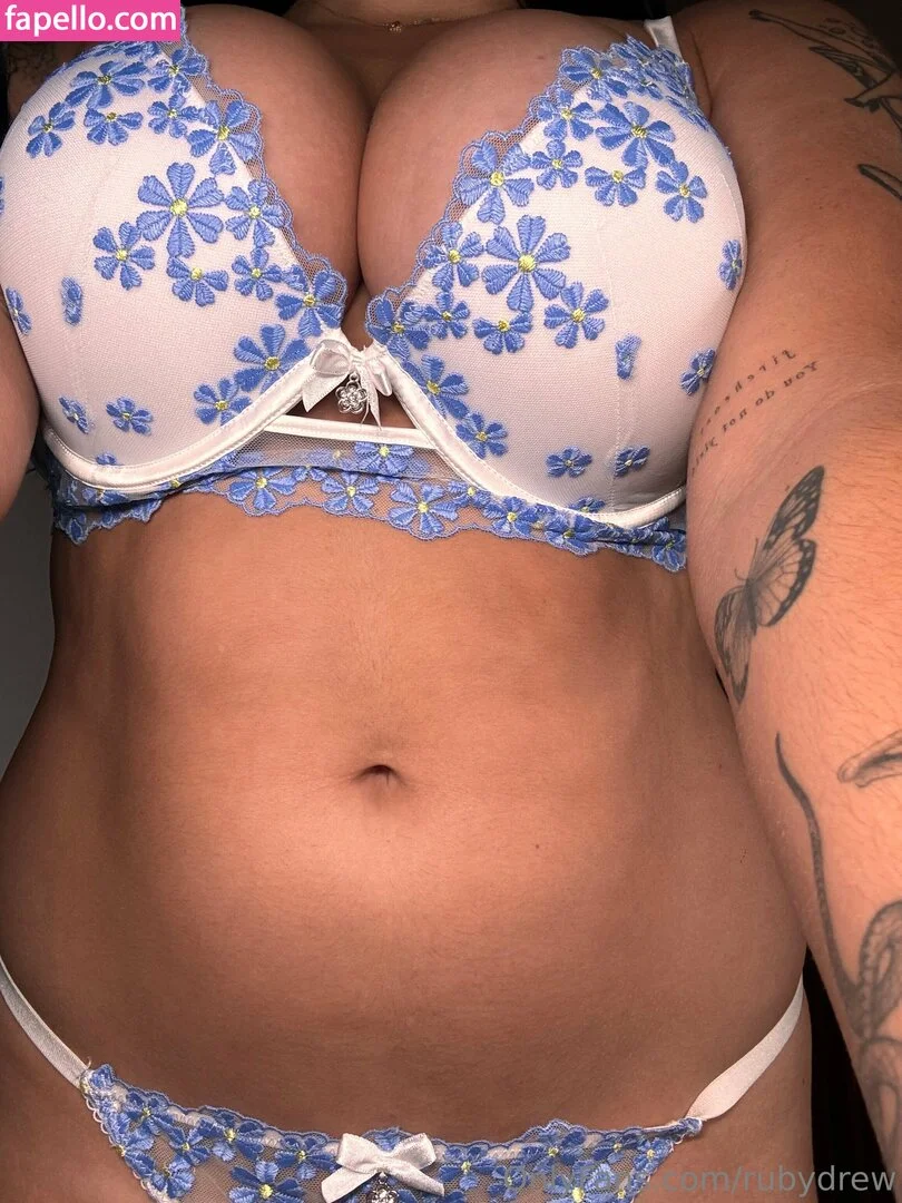 Pennybabyx Onlyfans Photo Gallery 