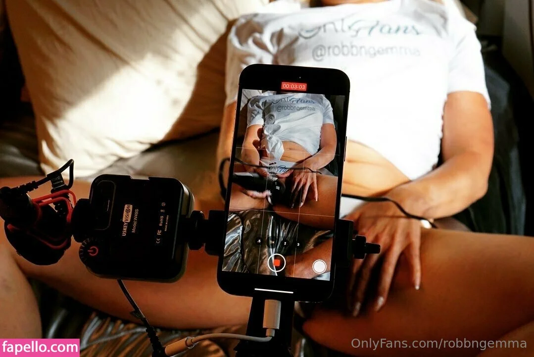 robbngemma Onlyfans Photo Gallery 