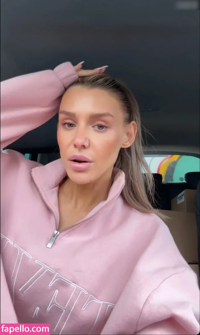 Facialize Me Onlyfans Photo Gallery 