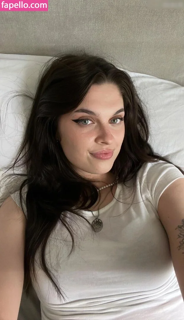 Facialize Me Onlyfans Photo Gallery 