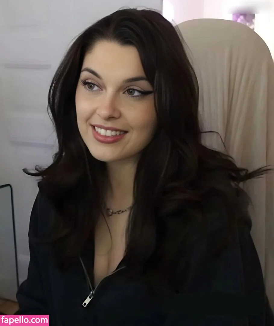 Facialize Me Onlyfans Photo Gallery 