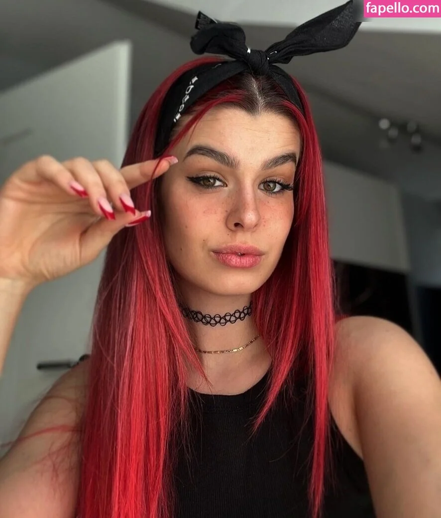 Facialize Me Onlyfans Photo Gallery 