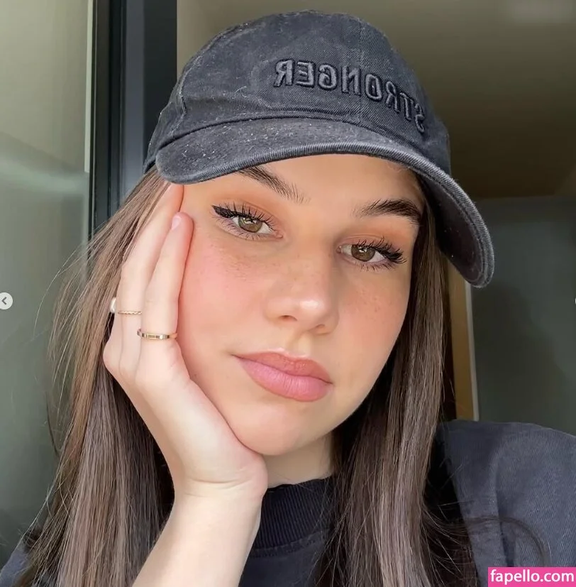 Facialize Me Onlyfans Photo Gallery 