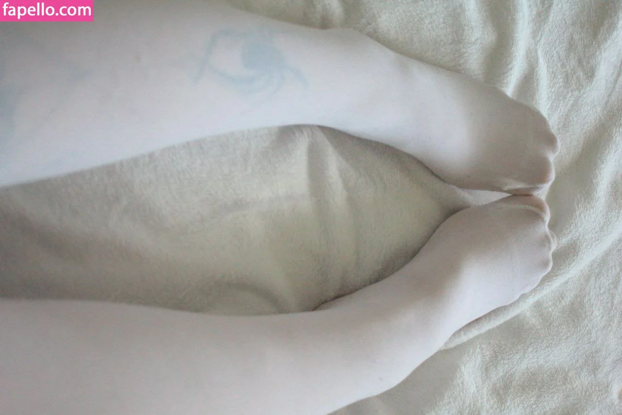 Jules Feet Onlyfans Photo Gallery 