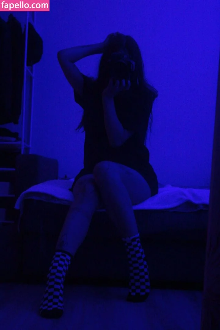 Jules Feet Onlyfans Photo Gallery 