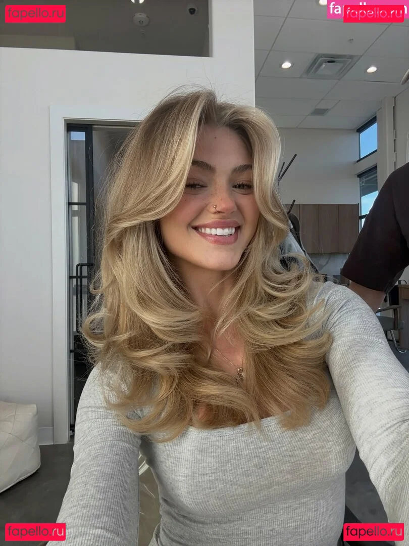 abigailwhhite Onlyfans Photo Gallery 