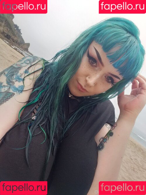 aratani Onlyfans Photo Gallery 