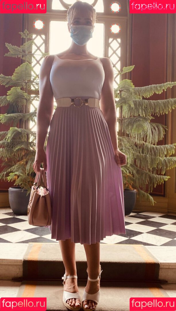 Doreen Zing Onlyfans Photo Gallery 