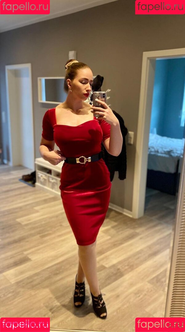 Doreen Zing Onlyfans Photo Gallery 