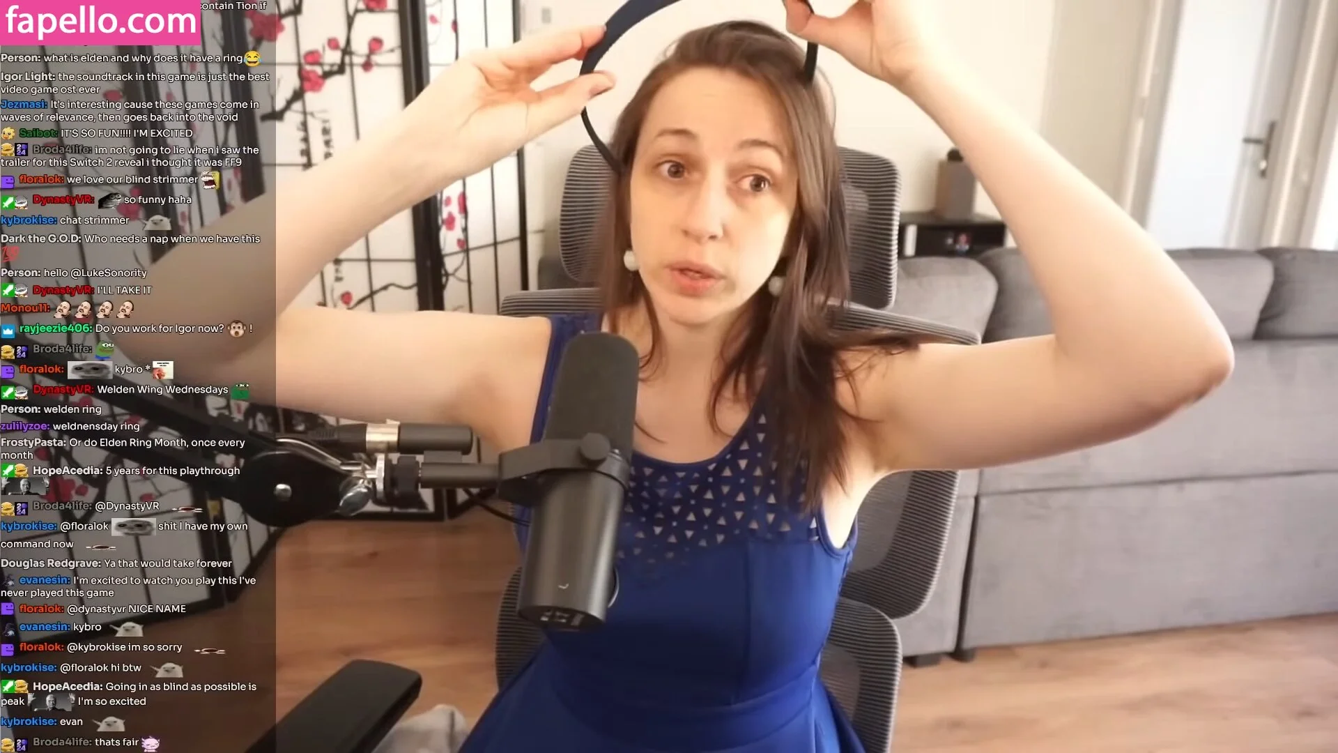 CrystAAHHL Onlyfans Photo Gallery 