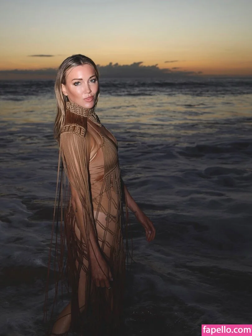 Katie Cassidy Onlyfans Photo Gallery 