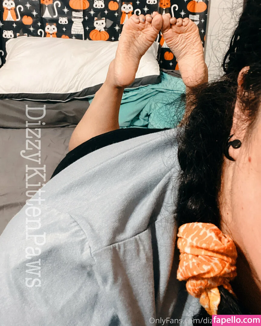 dizzykittenpaws Onlyfans Photo Gallery 