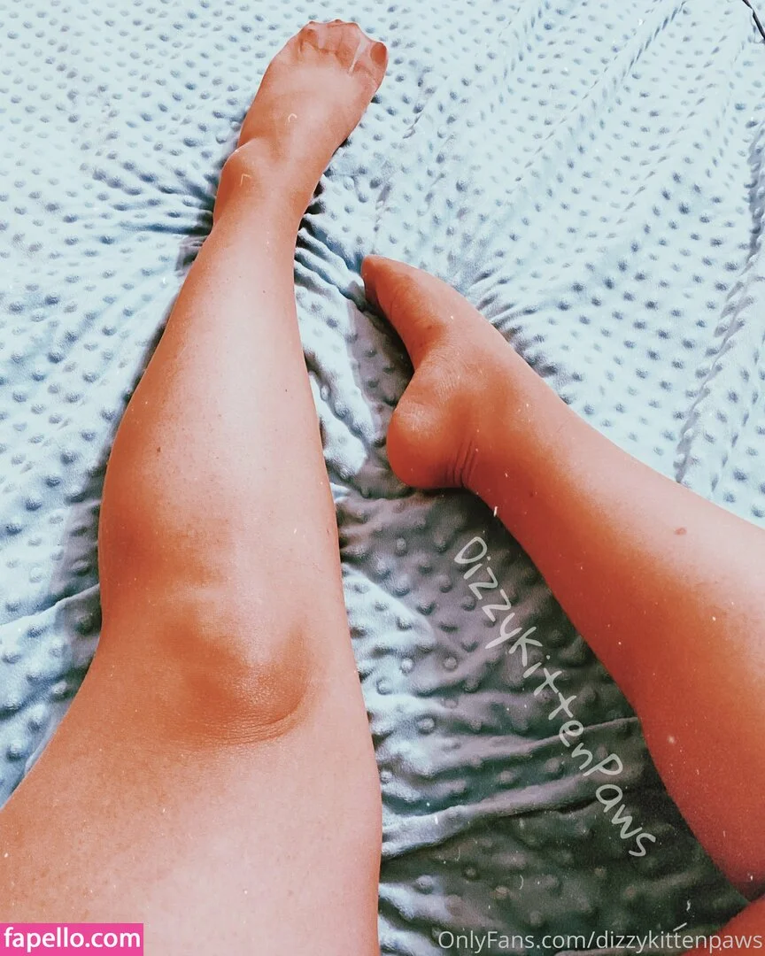 dizzykittenpaws Onlyfans Photo Gallery 