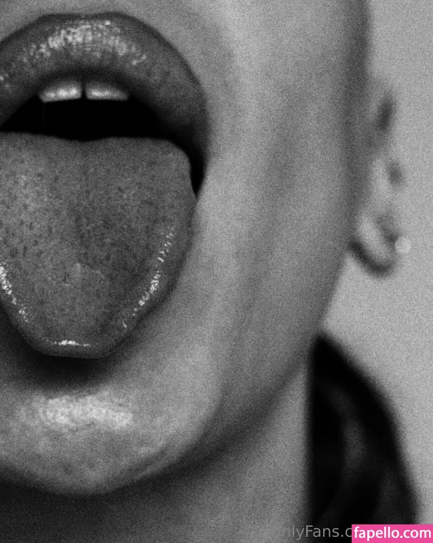 itsurqueen Onlyfans Photo Gallery 