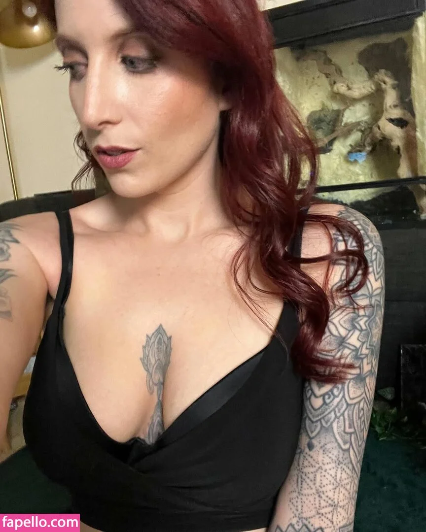 Kat Edwards Onlyfans Photo Gallery 