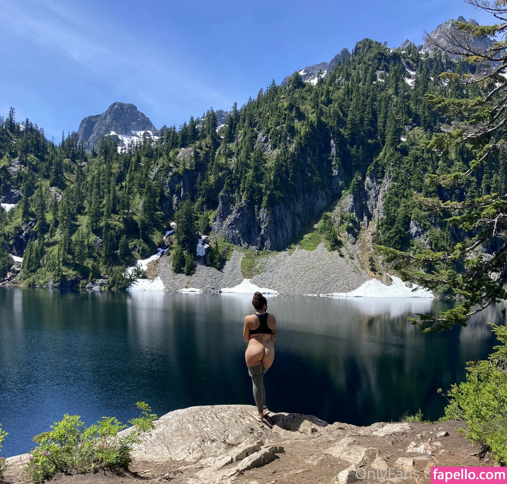 t4ych4 Onlyfans Photo Gallery 