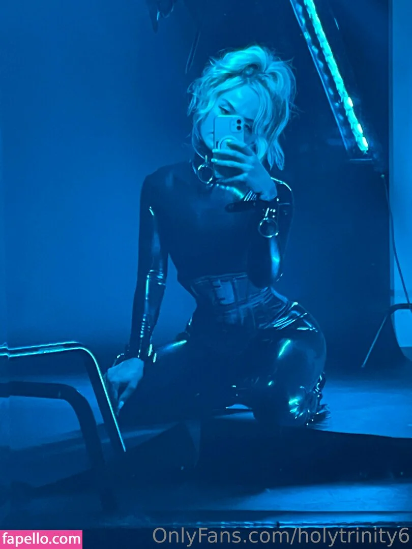 holytrinity6 Onlyfans Photo Gallery 