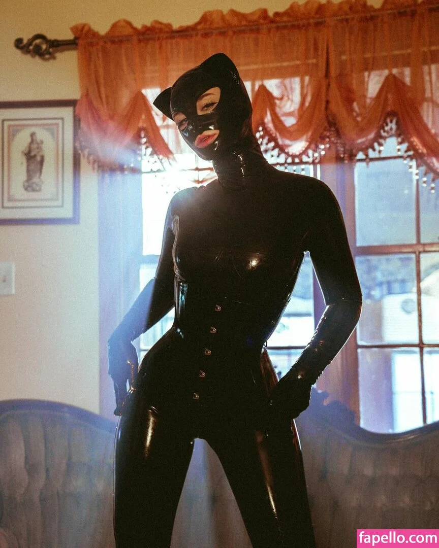 holytrinity6 Onlyfans Photo Gallery 