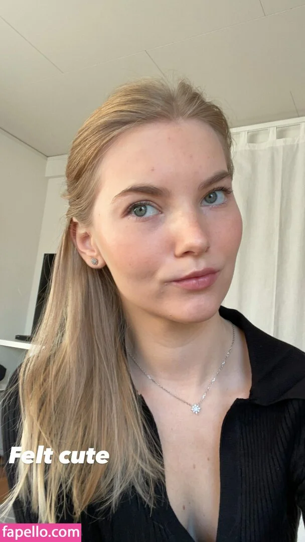 vanessaahlstrom Onlyfans Photo Gallery 