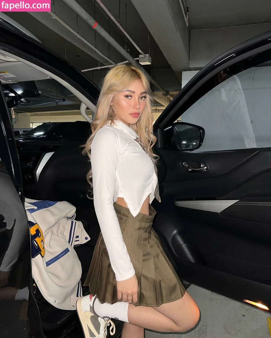 Christine Samson Onlyfans Photo Gallery 