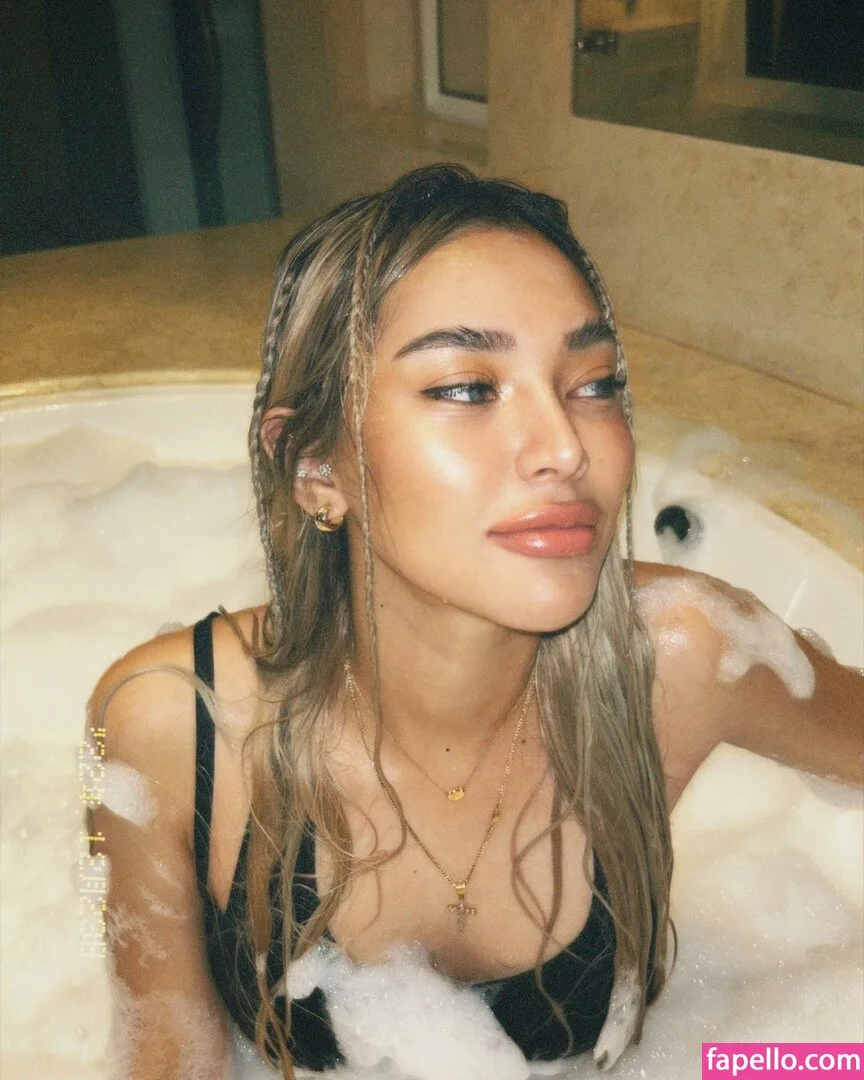 Christine Samson Onlyfans Photo Gallery 